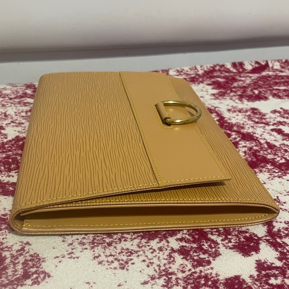 Louis Vuitton Epi Leather Clutch Bag - Picture 7 of 15